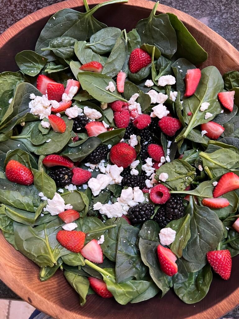 Berry Salad with fresh Spinach